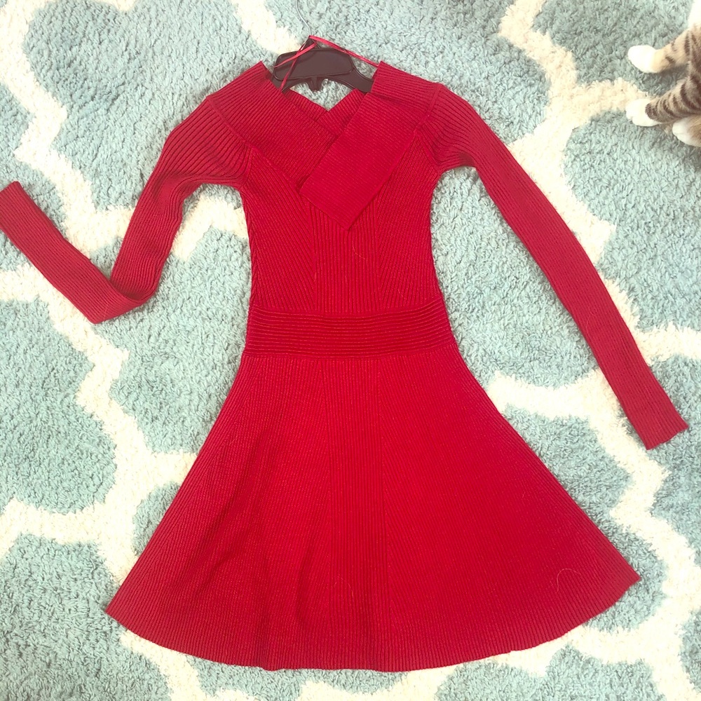 Red Dress NEVER WORN size small very flattering